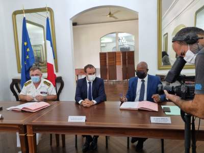 Signature d’un accord  entre l’État et la Collectivité Territoriale de Guyane  permettant à la collectivité de bénéficier d’une subvention de 30 millions d’euros