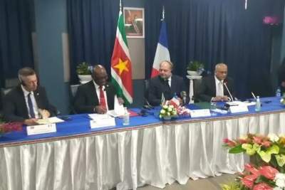 A l&#039;invitation de son homologue, ministre de la Justice et de la Police du Suriname, M. Kenneth Amoksi, le ministre français de la Justice, Eric Dupond-Moretti, garde des Sceaux, a, effectué une visite officielle au Suriname le 30 septembre 2022.