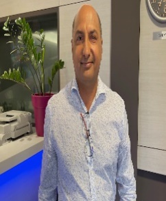 Une image contenant personne, habits, Visage humain, plante d’intérieurLe contenu généré par l’IA peut être incorrect.